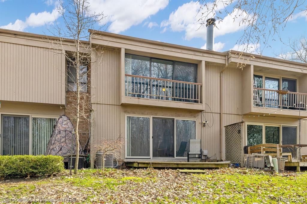 1413 Oakbrook Rochester Hills Rochester, MI 48307 - Photo 27 of 30