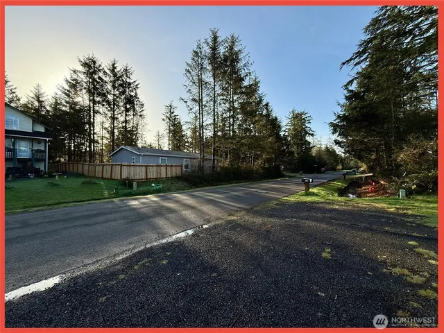 $269,900 | 609 Sunset Avenue Northeast, Ocean Shores, WA 98569