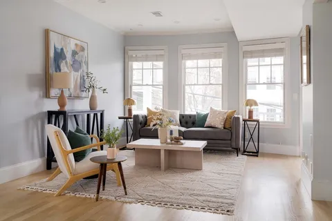 $1,150,000 | 6 Hamilton Road, Unit 6, Somerville, MA 02144