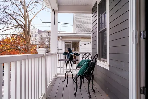 $1,150,000 | 6 Hamilton Road, Unit 6, Somerville, MA 02144