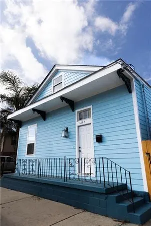 $1,500 | 1227 North Miro Street, New Orleans, LA 70119
