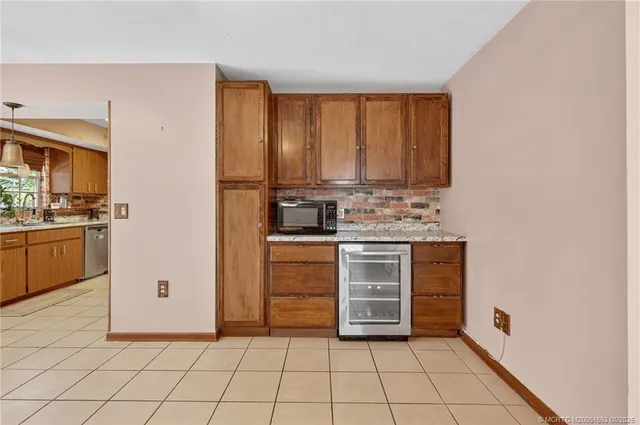 $299,900 | 2387 Northeast 16th Court, Jensen Beach, FL 34957