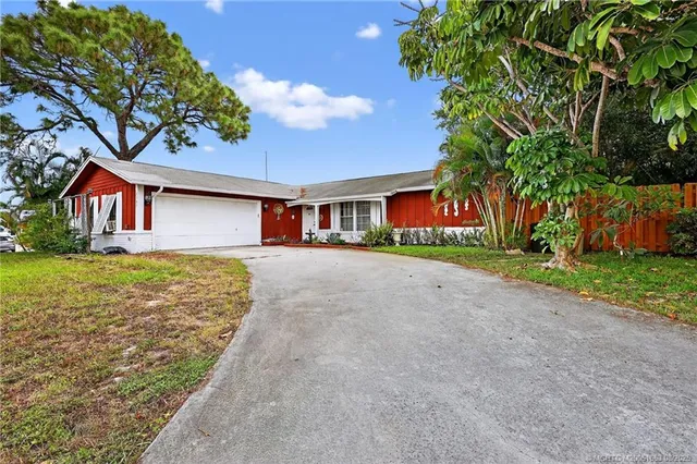 $299,900 | 2387 Northeast 16th Court, Jensen Beach, FL 34957