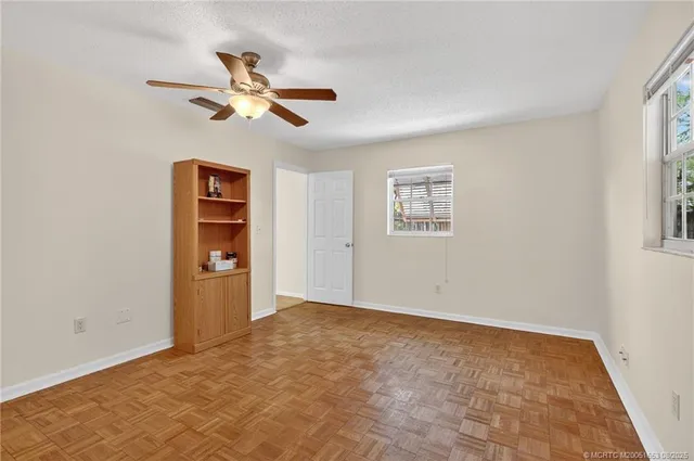 $299,900 | 2387 Northeast 16th Court, Jensen Beach, FL 34957