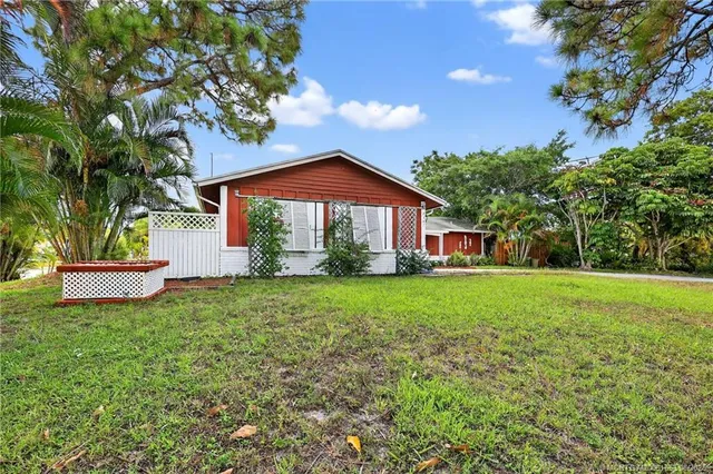 $299,900 | 2387 Northeast 16th Court, Jensen Beach, FL 34957