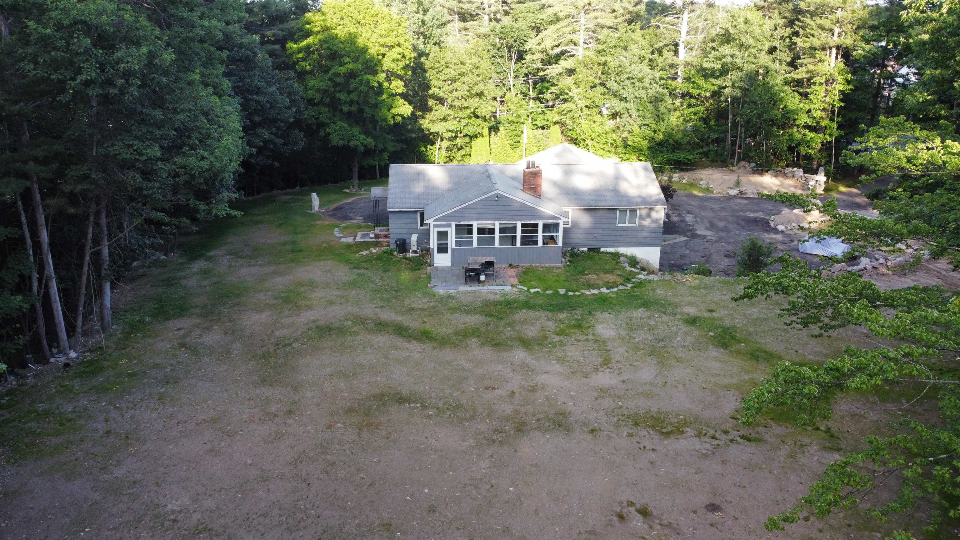 773 Mammoth Road Pelham, NH 03076 - Photo 25 of 27
