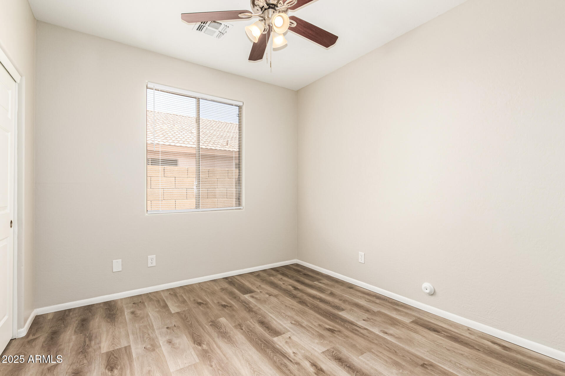 2313 West Carter Road Phoenix, AZ 85041 - Photo 21 of 32