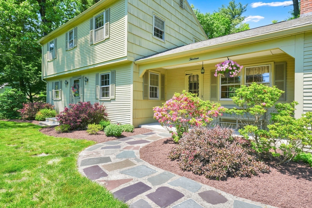 13 Pleasant View Road Wilbraham, MA 01095 - Photo 3 of 40