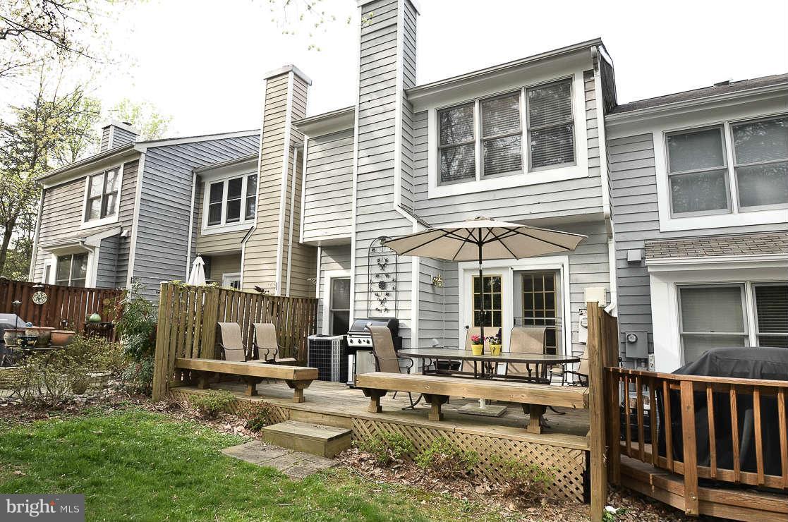1445 Newport Spring Court Reston, VA 20194 - Photo 2 of 17 Exterior (Rear)