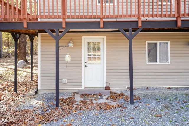 $235,000 | 137 Fox Hunters Lane, Broadway, NC 27505