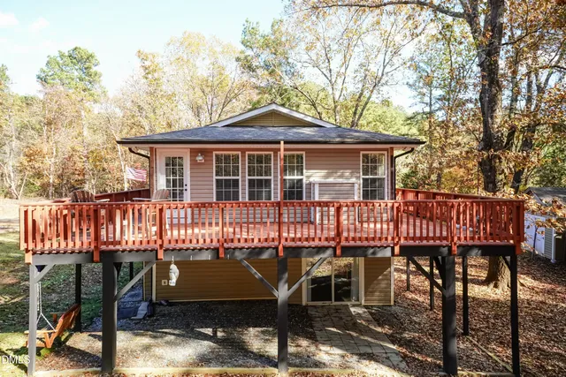 $235,000 | 137 Fox Hunters Lane, Broadway, NC 27505