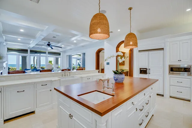 $24,995,000 | 10 Ocean Drive, Vero Beach, FL 32963