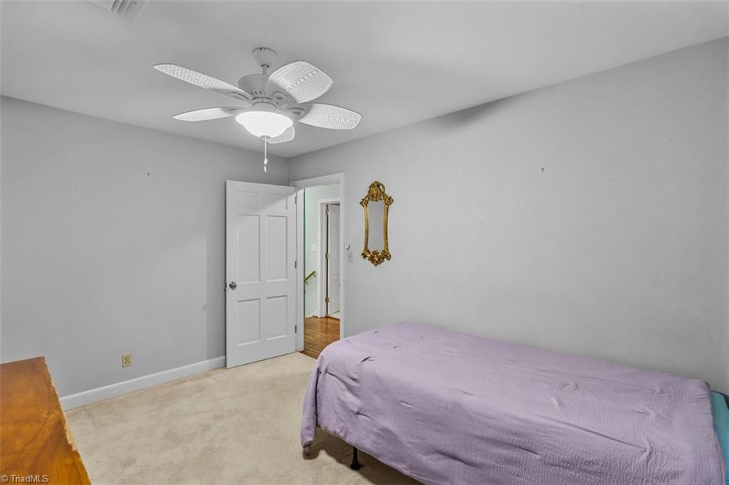 809 Hillcrest Drive High Point, NC 27262 - Photo 40 of 50