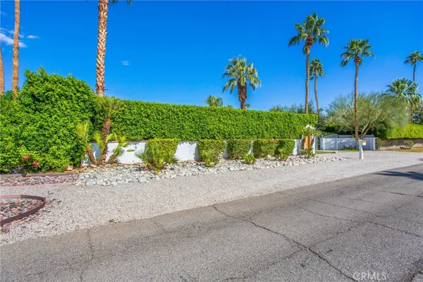 $1,190,000 | 1450 Tamarisk Road, Palm Springs, CA 92262