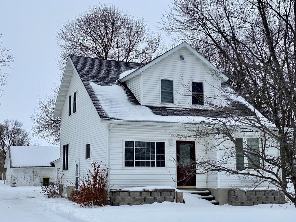 120 North 10th Street Bird Island, MN 55310 - Photo 1 of 1