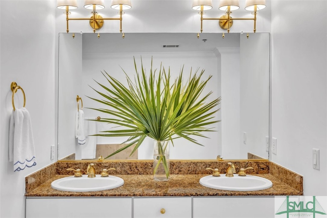 700 Wilmington Island Road, Unit 102 Savannah, GA 31410 - Photo 18 of 41 Primary Bathroom