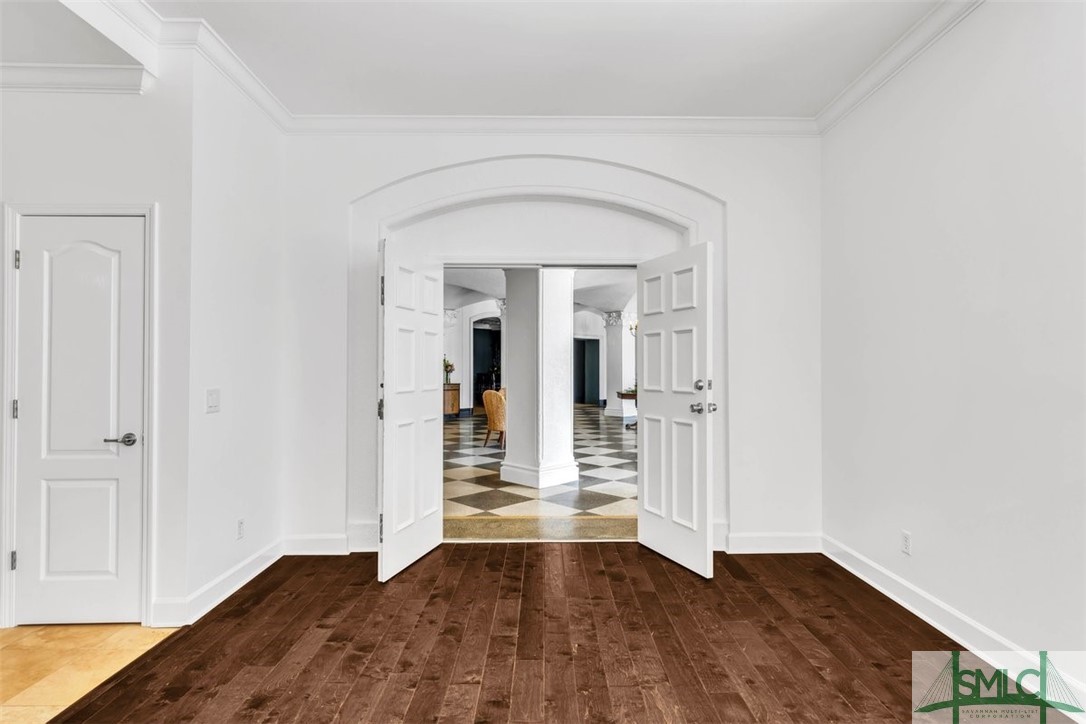 700 Wilmington Island Road, Unit 102 Savannah, GA 31410 - Photo 35 of 41 Unit 102 Entrance Leading into Lobby