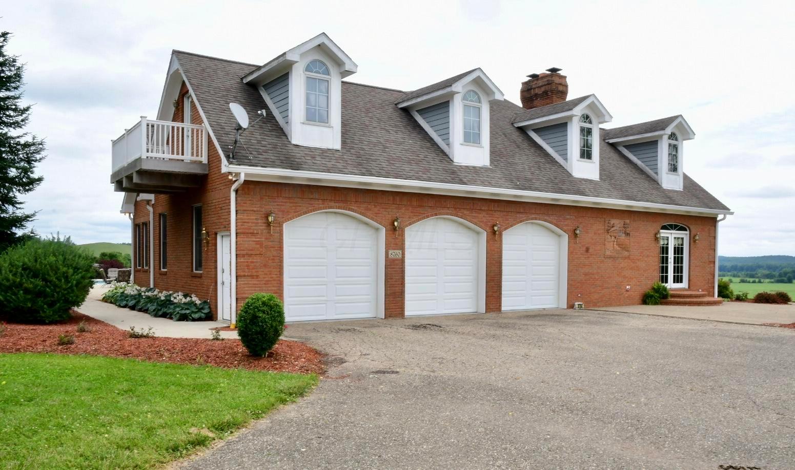 8760 Dutch School Road Dresden, OH 43821 - Photo 4 of 65