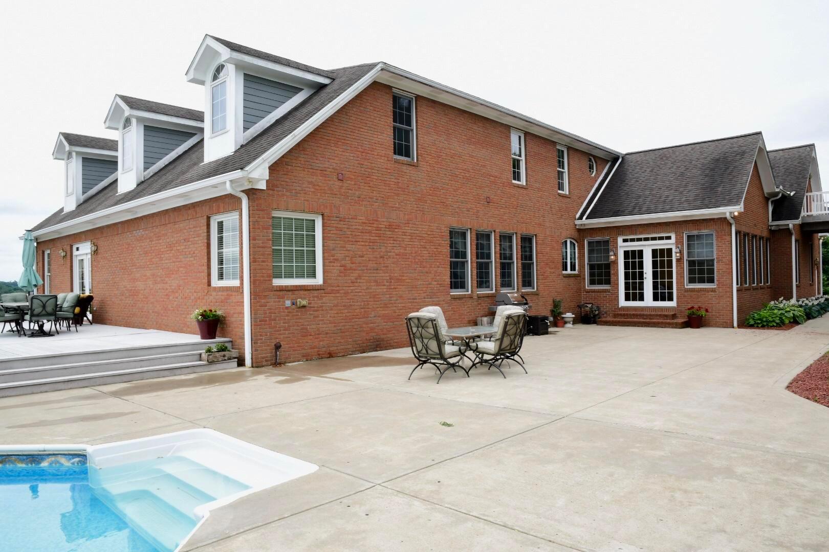 8760 Dutch School Road Dresden, OH 43821 - Photo 5 of 65