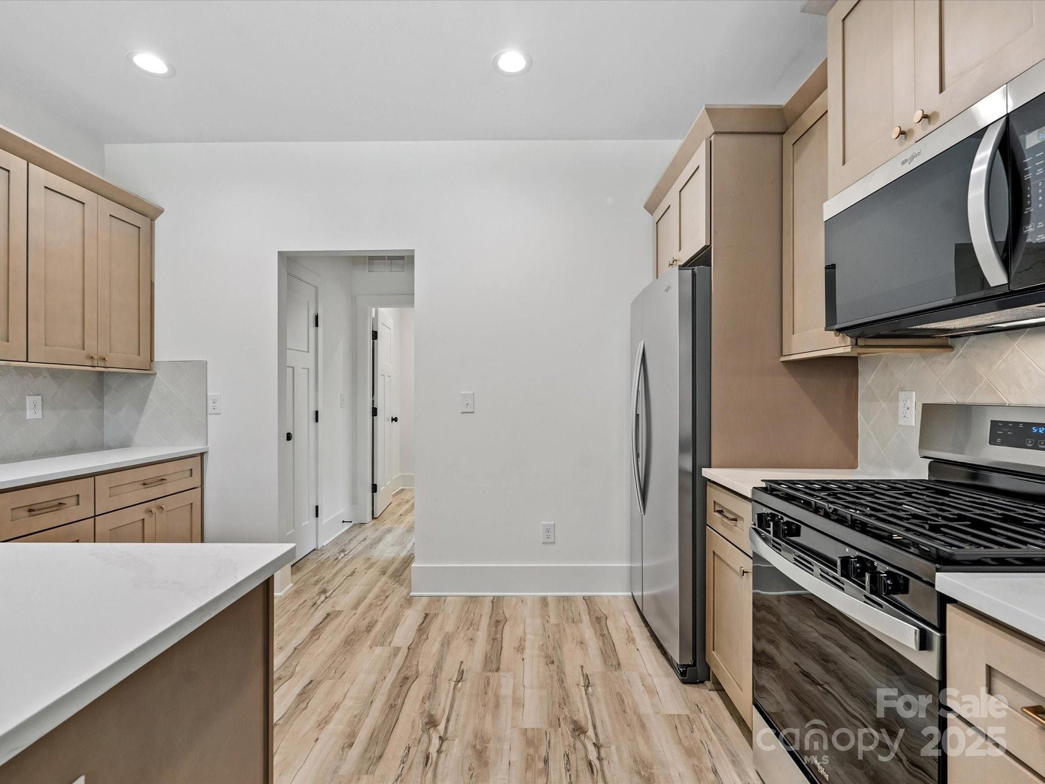 4113 Rutgers Avenue Charlotte, NC 28206 - Photo 5 of 41