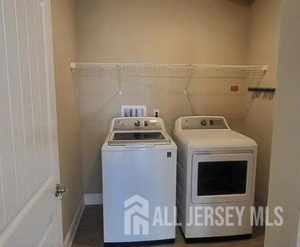 47 Abbey Road Tinton Falls, NJ 07753 - Photo 3 of 24