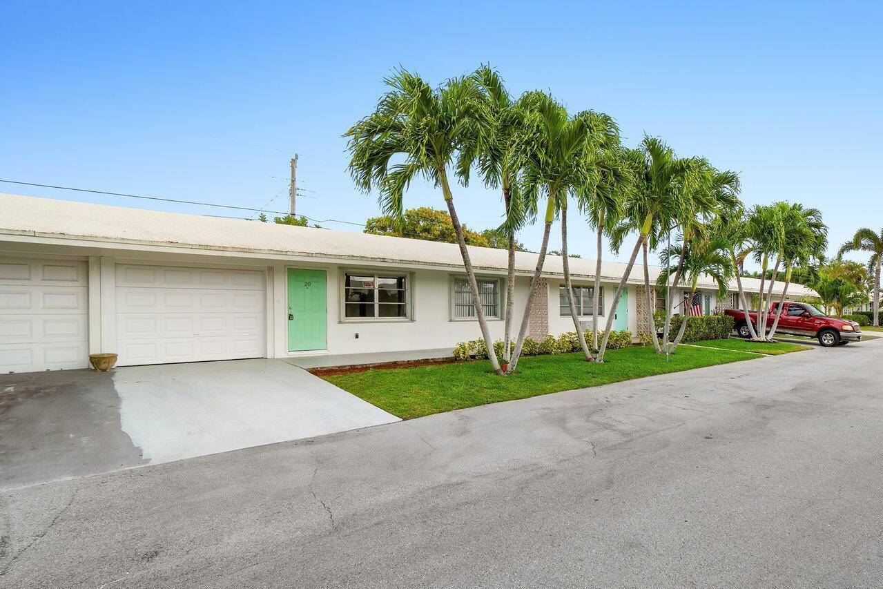 728 Ridge Road, Unit 20 Lantana, FL 33462 - Photo 1 of 28 beyc67b9e0e9562c5