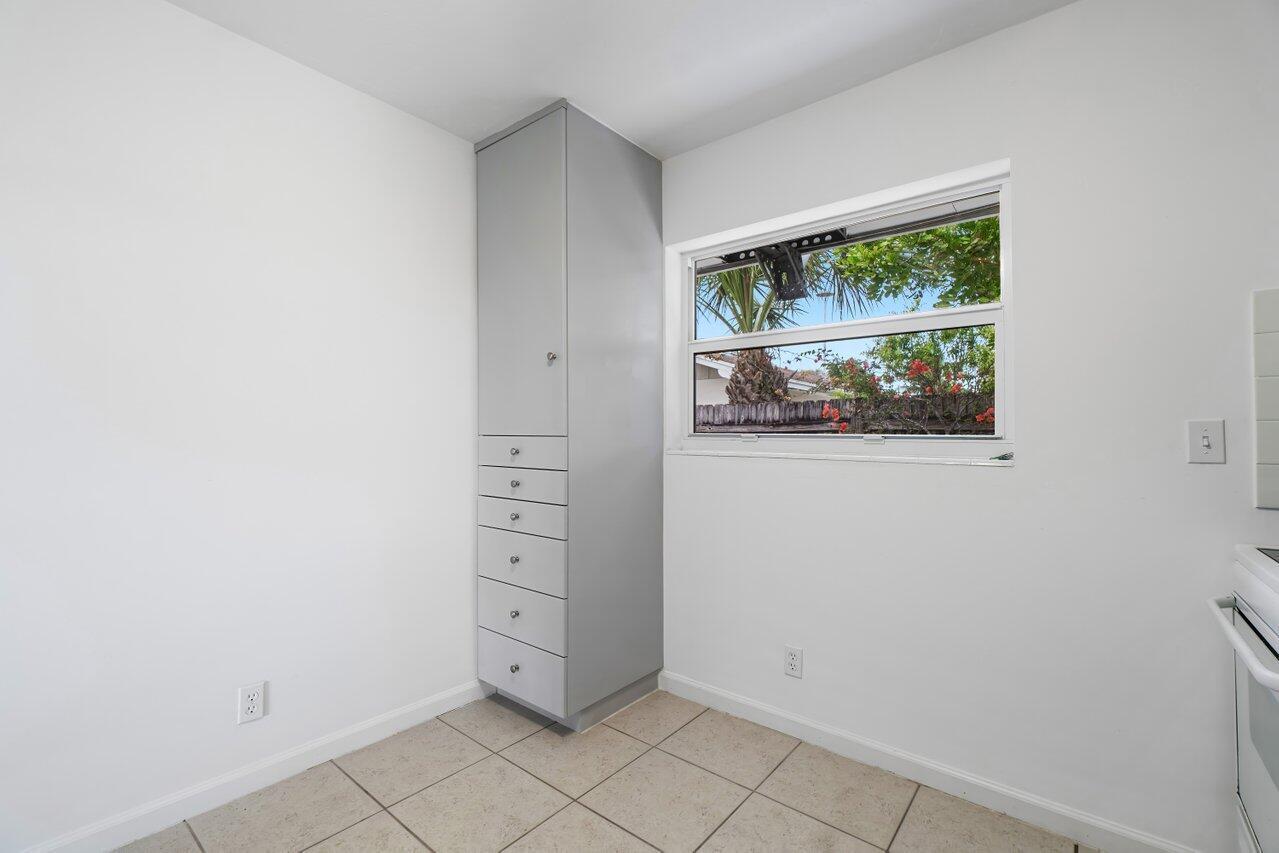 728 Ridge Road, Unit 20 Lantana, FL 33462 - Photo 14 of 28 beyc67b9e1136fe81