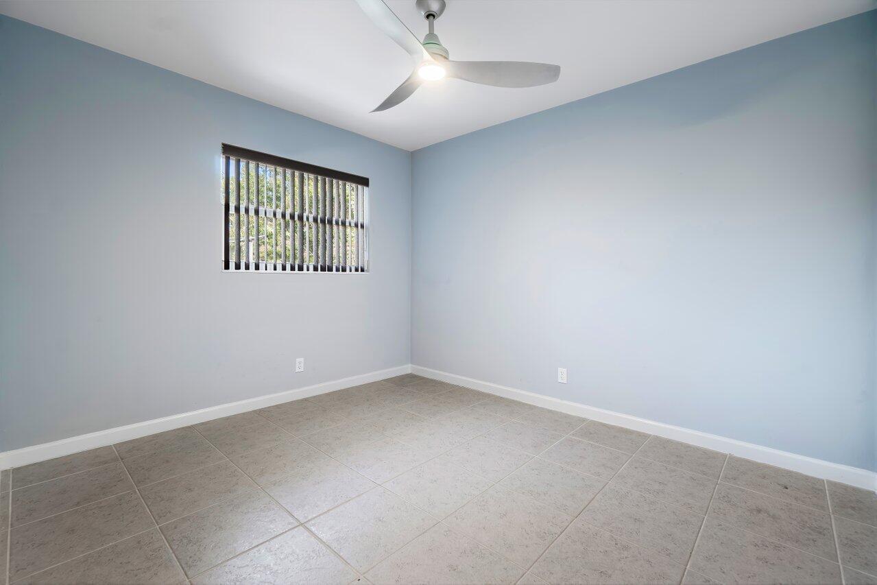 728 Ridge Road, Unit 20 Lantana, FL 33462 - Photo 17 of 28 beyc67b9e120a1510
