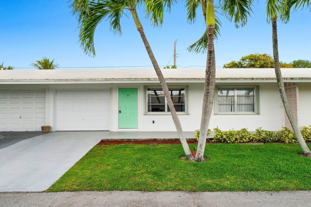 728 Ridge Road, Unit 20 Lantana, FL 33462 - Photo 5 of 28 beyc67b9e0f21d1f3