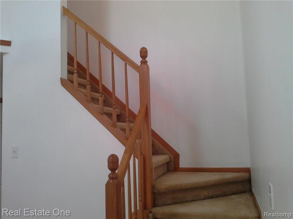 2577 South Commerce Road, Unit 11 Wolverine Lake, MI 48390 - Photo 20 of 57