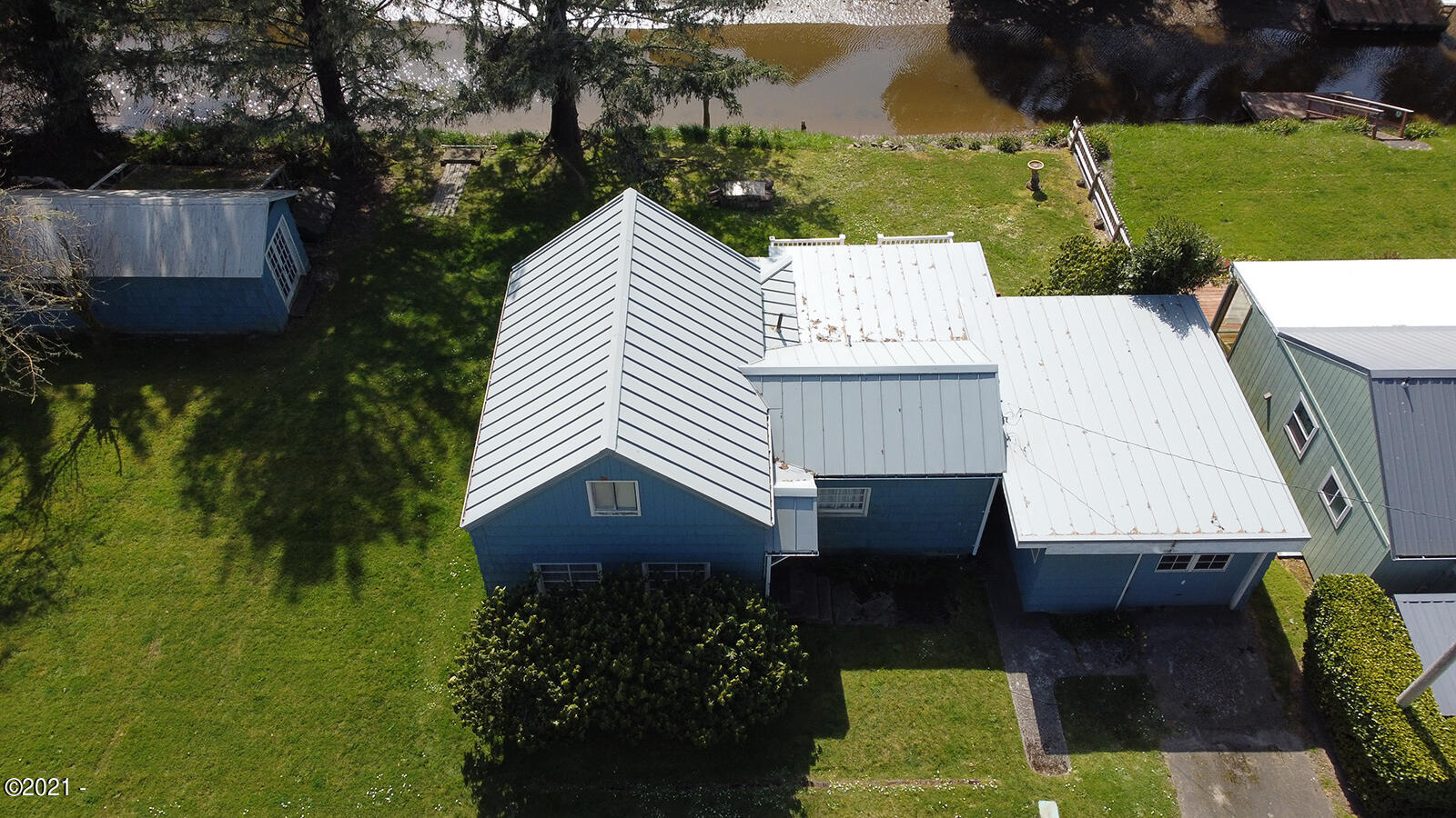 Huge Double Lot on Canal