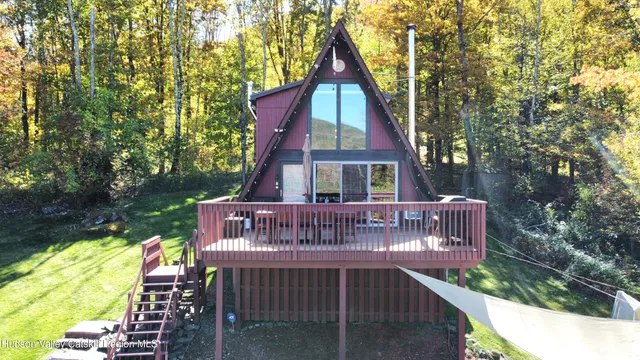 $485,000 | 89 Pine Lane, Hunter, NY 12442