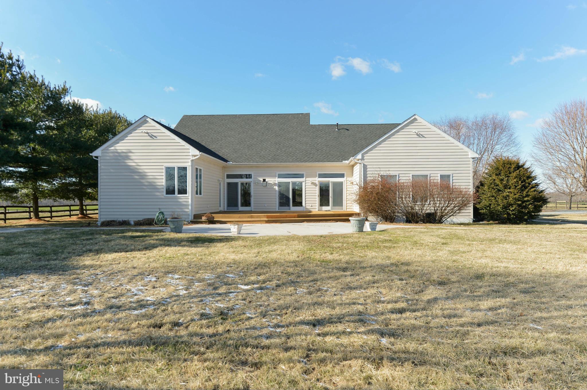 360 Christopher Road Warwick, MD 21912 - Photo 9 of 27 Exterior (Rear)