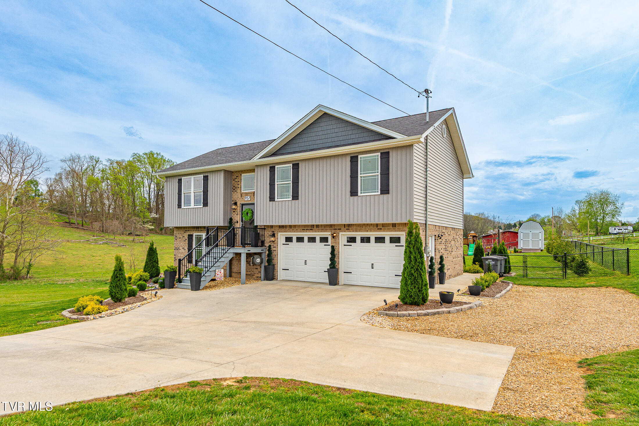 957 Mitchell Road Kingsport, TN 37663 - Photo 30 of 38 Side