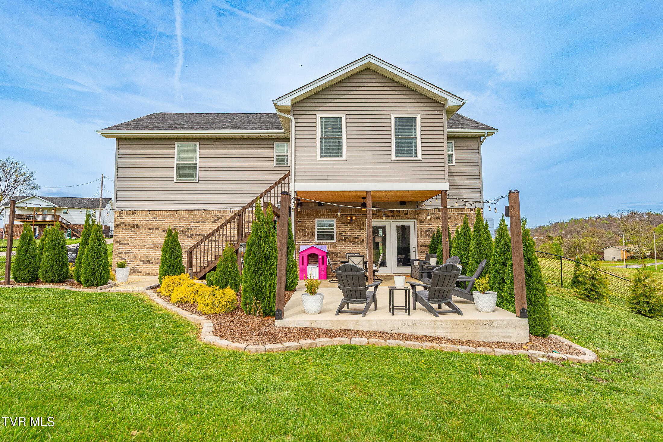 957 Mitchell Road Kingsport, TN 37663 - Photo 33 of 38 Back of House