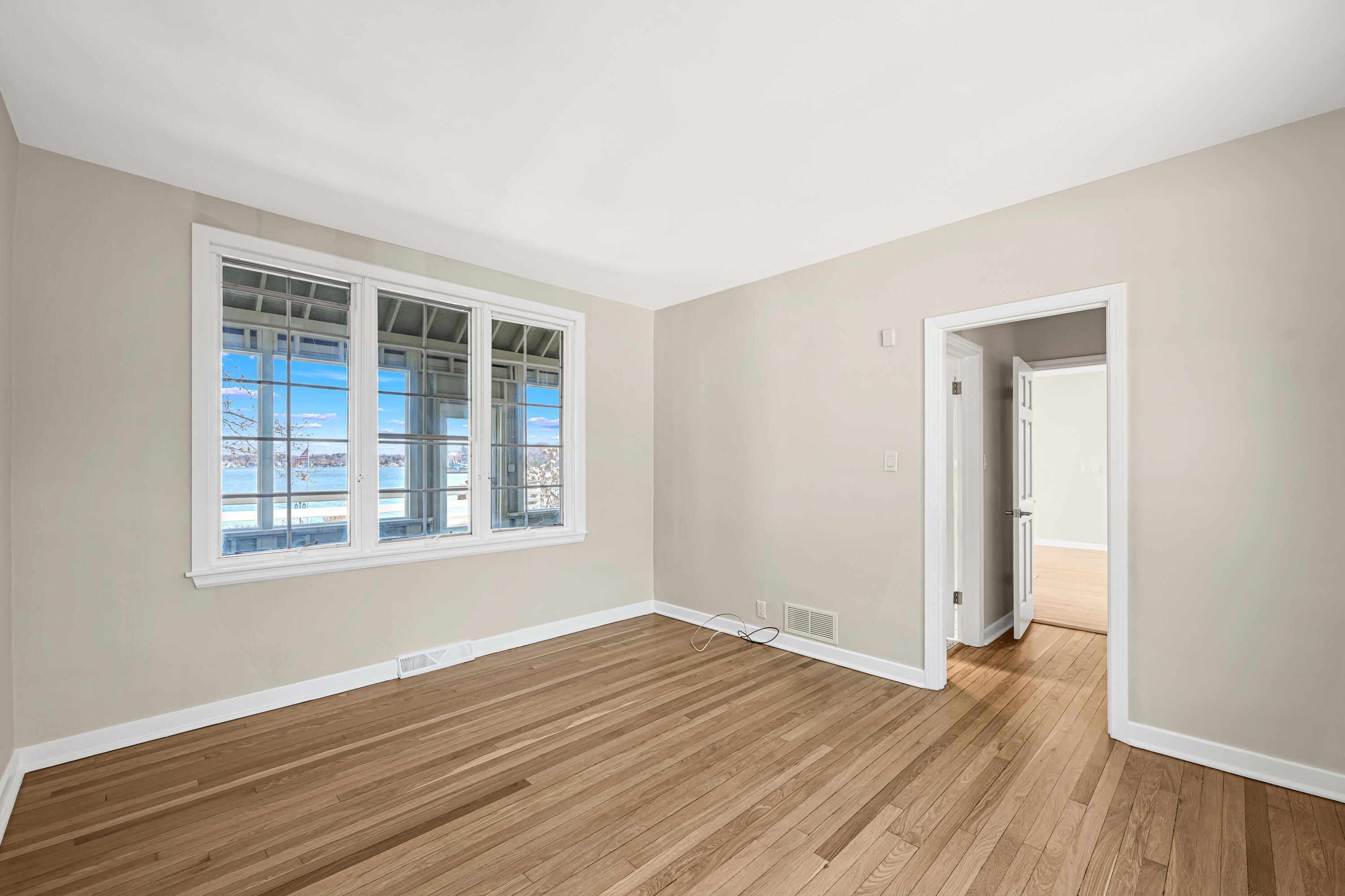 W277N3016 Rocky Point Road Pewaukee, WI 53072 - Photo 21 of 41 1st Bedroom Suite