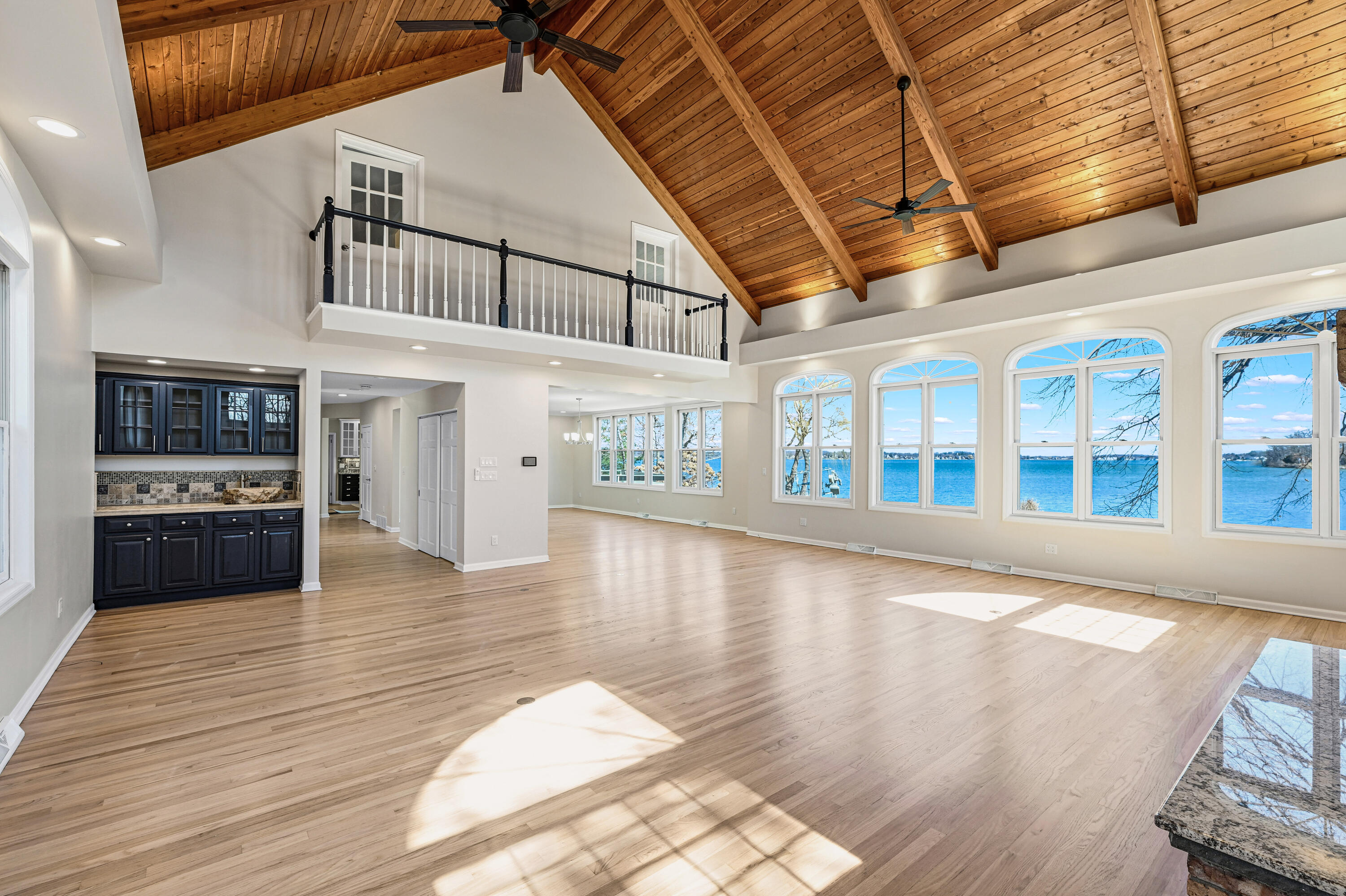 W277N3016 Rocky Point Road Pewaukee, WI 53072 - Photo 10 of 41 DSC_9543