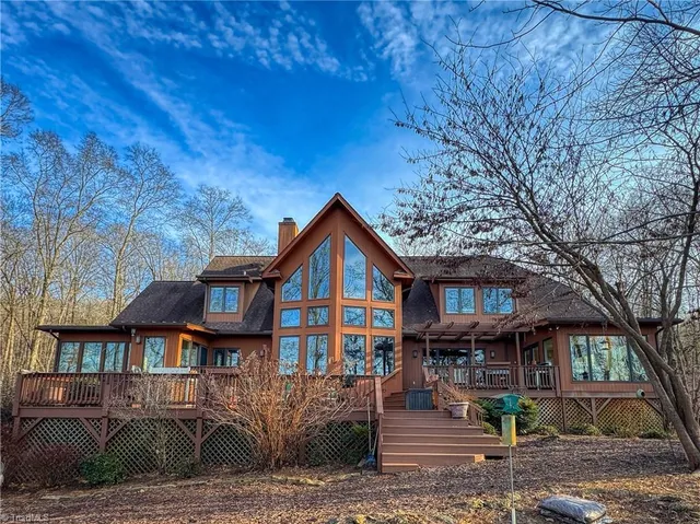 $1,250,000 | 2288 Rocky Cove Lane, Denton, NC 27239