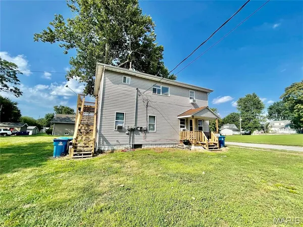 $975 | 2203 Bryan Avenue, Unit A, Granite City, IL 62040