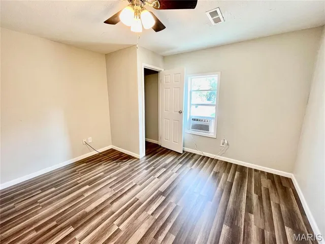 $975 | 2203 Bryan Avenue, Unit A, Granite City, IL 62040