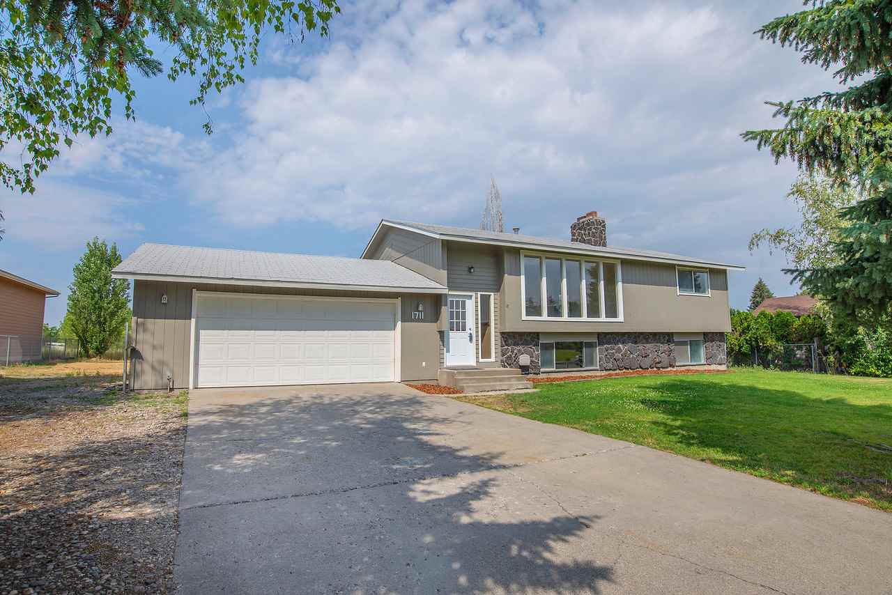 1711 North McKee Road Spokane Valley, WA 99016 - Photo 1 of 20