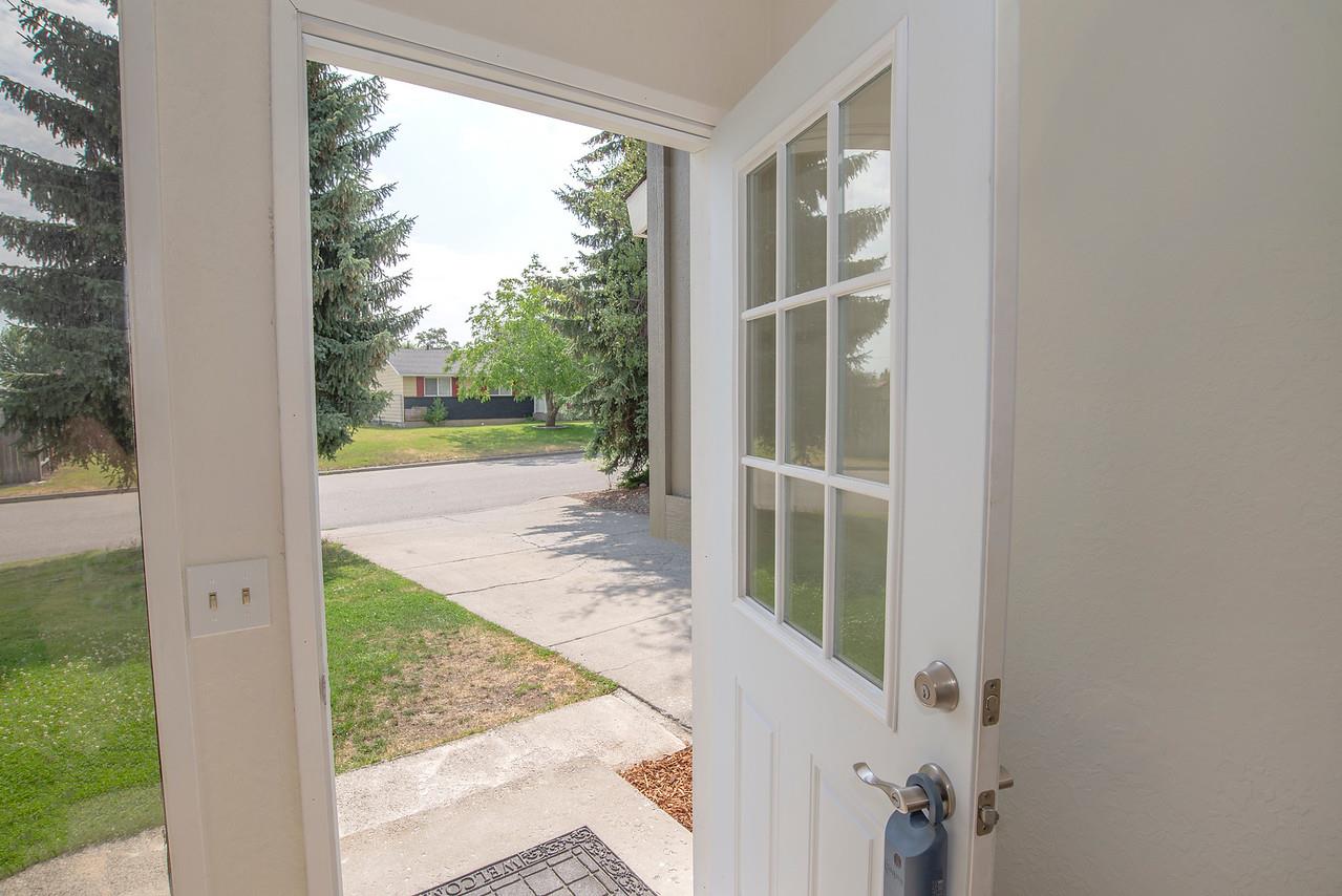 1711 North McKee Road Spokane Valley, WA 99016 - Photo 4 of 20