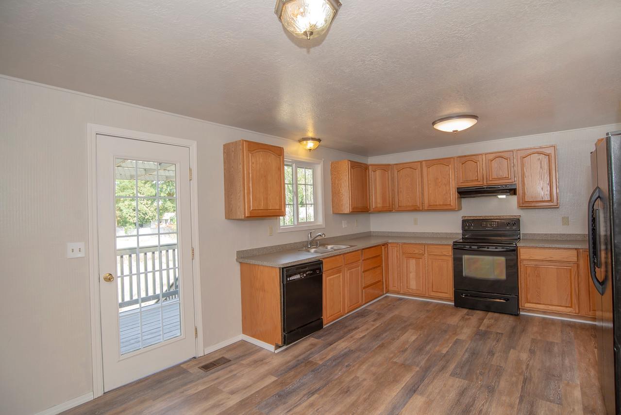 1711 North McKee Road Spokane Valley, WA 99016 - Photo 7 of 20