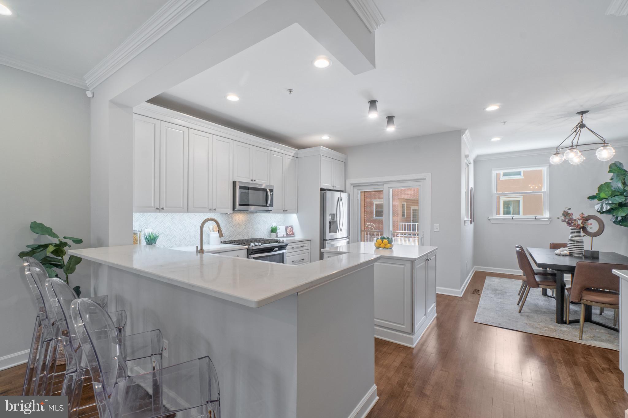 2330 Cambridge Walk Baltimore, MD 21224 - Photo 12 of 36