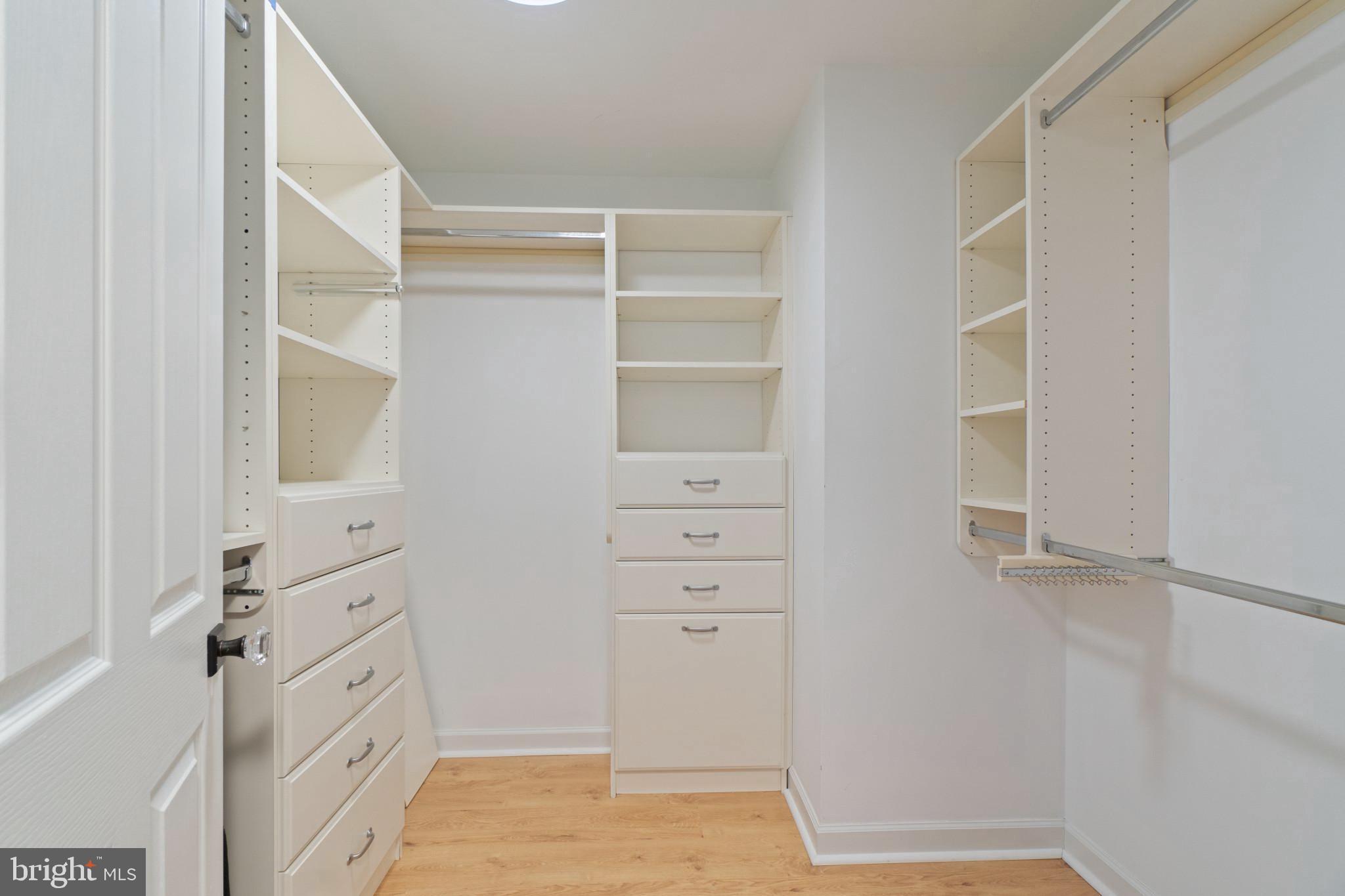 2330 Cambridge Walk Baltimore, MD 21224 - Photo 24 of 36