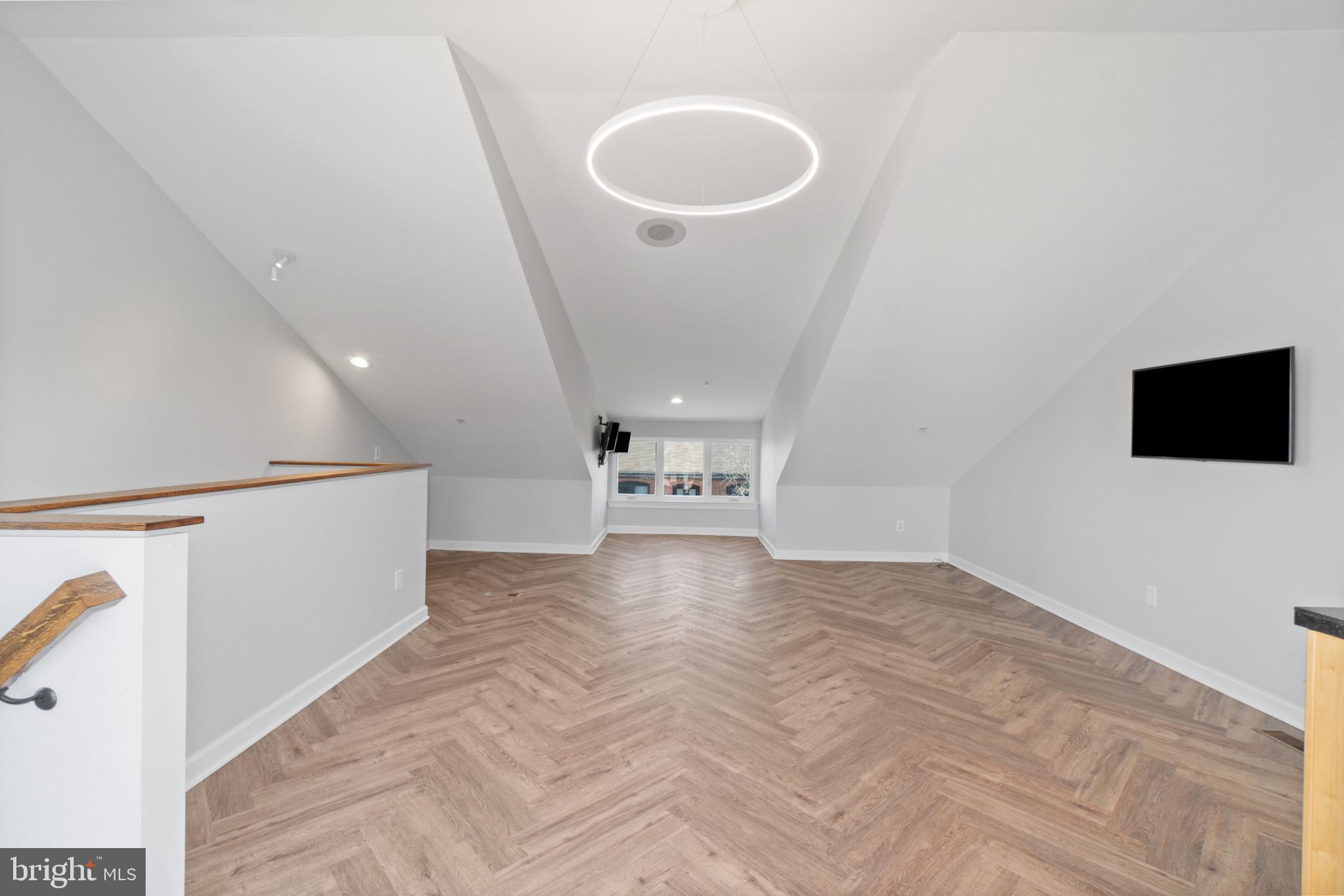 2330 Cambridge Walk Baltimore, MD 21224 - Photo 30 of 36