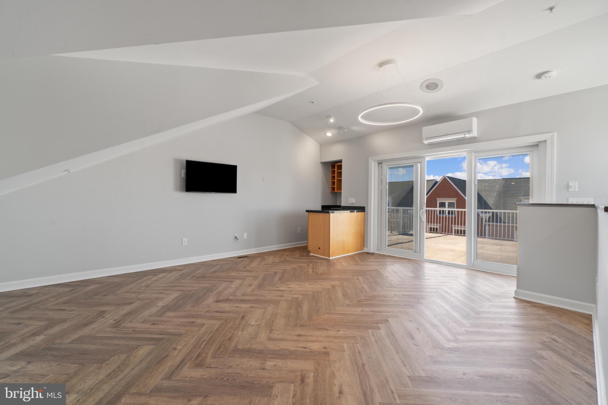 2330 Cambridge Walk Baltimore, MD 21224 - Photo 31 of 36