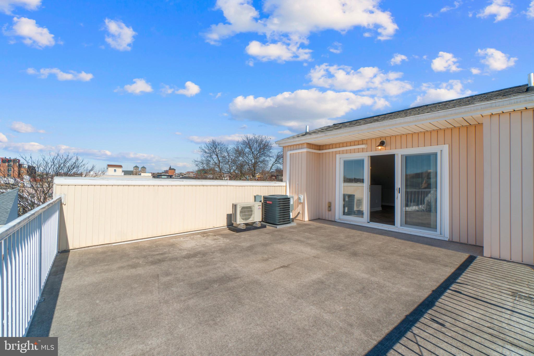 2330 Cambridge Walk Baltimore, MD 21224 - Photo 32 of 36