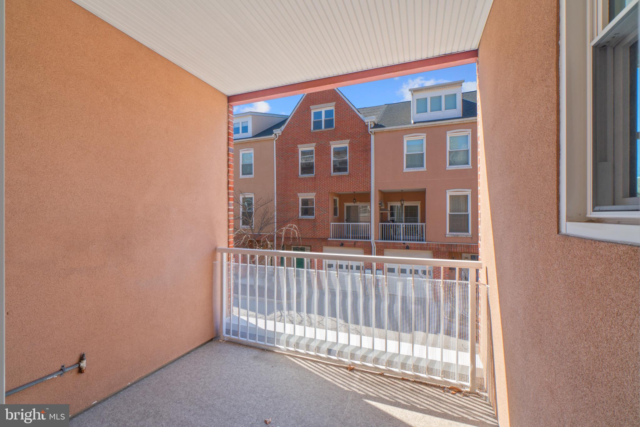 2330 Cambridge Walk Baltimore, MD 21224 - Photo 34 of 36