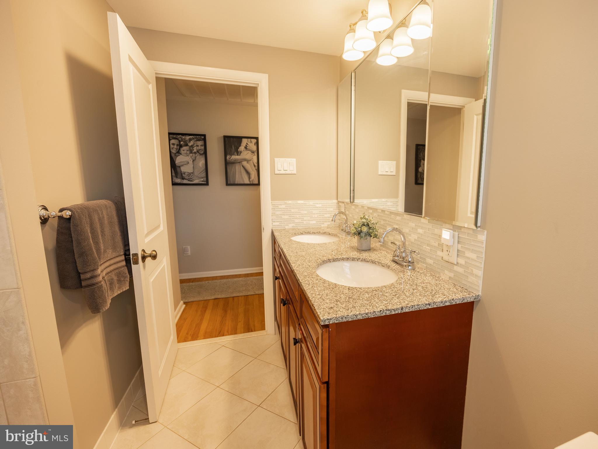 284 Manor Road Harleysville, PA 19438 - Photo 61 of 61 Linen Closet in Hall